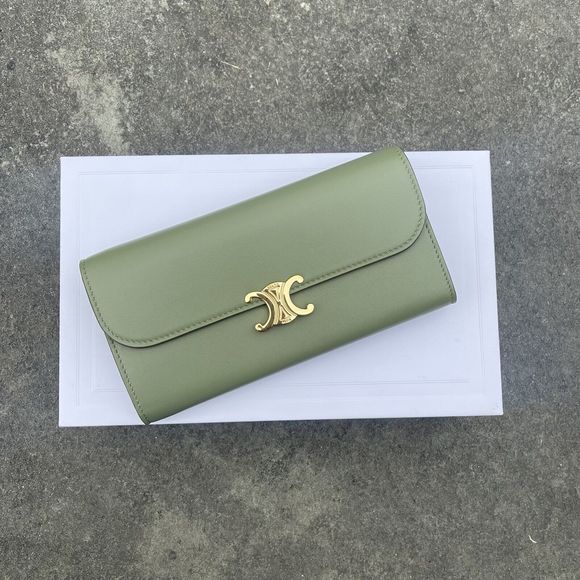 CELINE LARGE WALLET TRIOMPHE IN SHINY CALFSKIN DARK OLIVE Box And Dust Bag - Picture 1 of 16